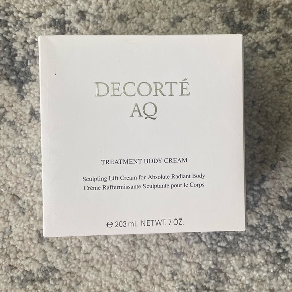 DECORTE AQ Treatment Body Cream - Picture 4 of 6